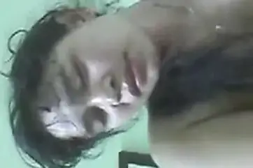 Gadis Kayesha Mulus Cantik Goyang Atas Kasur poster